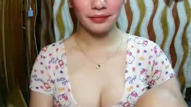 ur_yassy Adult Chat April 18, 2026