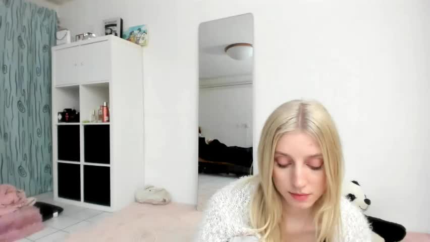 kenziedawton Adult Chat April 18, 2026