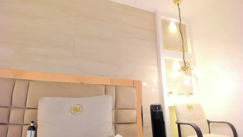 bella_novoa Adult Chat April 18, 2026