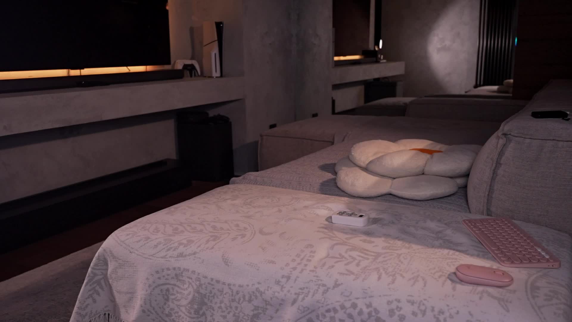 AlexisGrays Adult Chat April 18, 2026