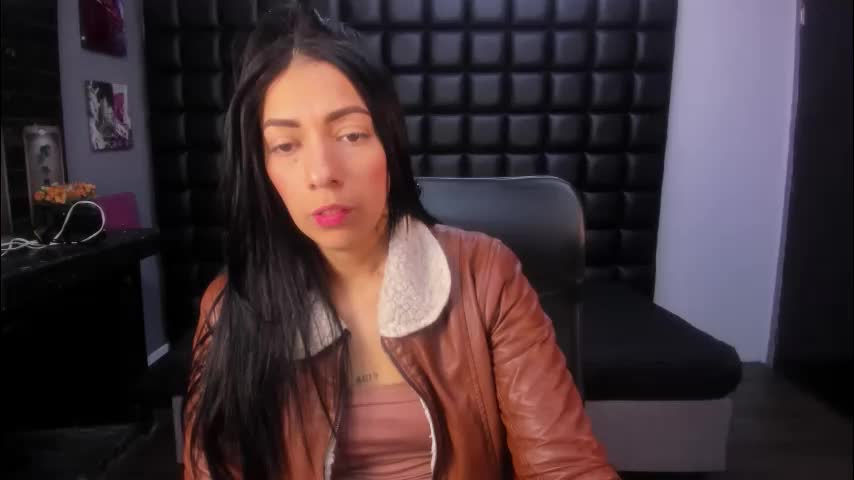 ashlyy_sweet_ Adult Chat April 18, 2026