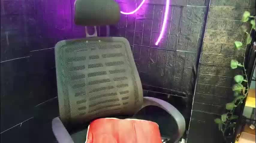 krunoxx Adult Chat April 18, 2026