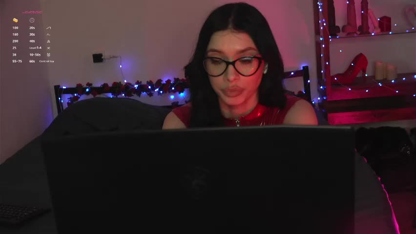 olivia_faye Adult Chat April 18, 2026