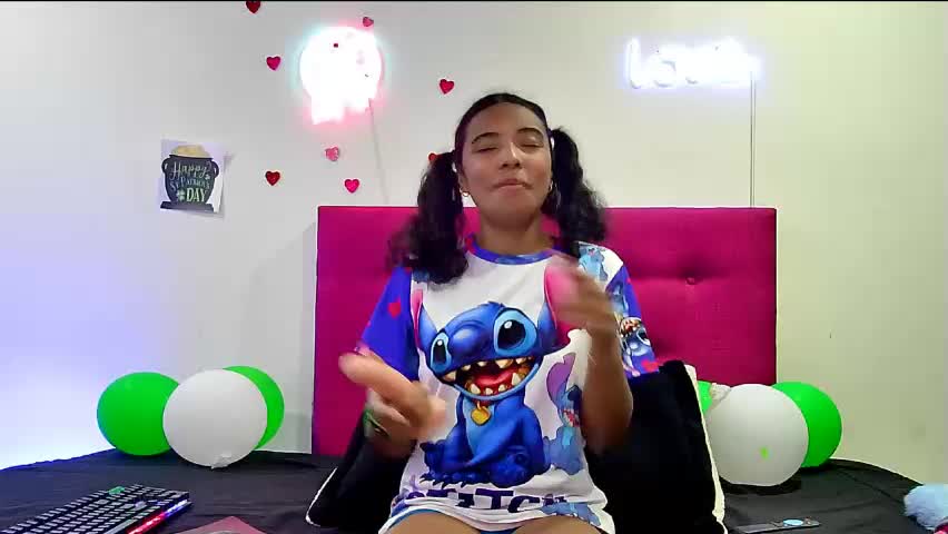 ellie_cute7 Adult Chat April 18, 2026