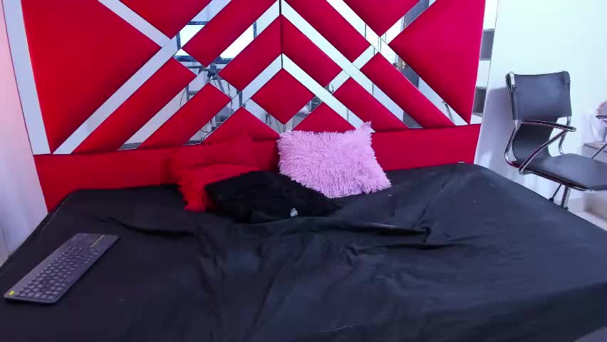 madame_channel Adult Chat April 18, 2026