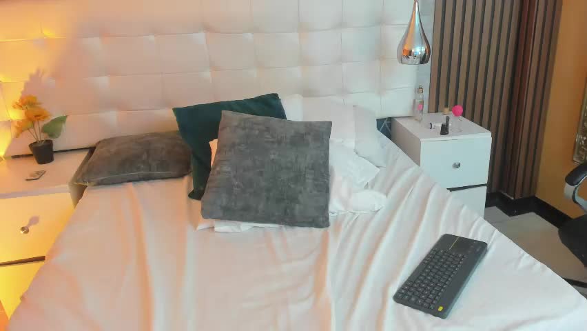 adamandsara Adult Chat April 18, 2026