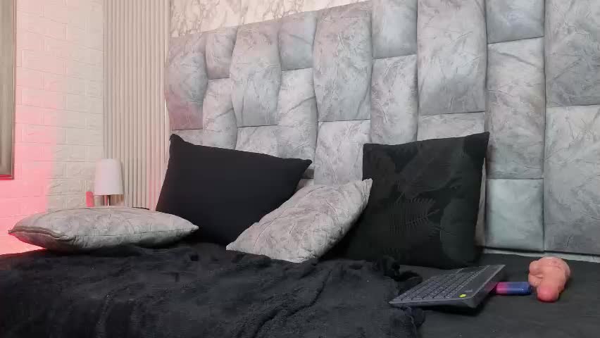 thaliavegas Adult Chat April 18, 2026