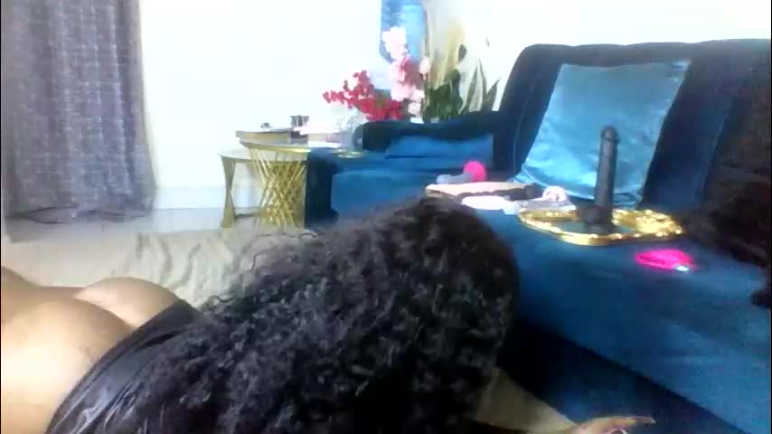 sexy_pigeon Adult Chat April 18, 2026