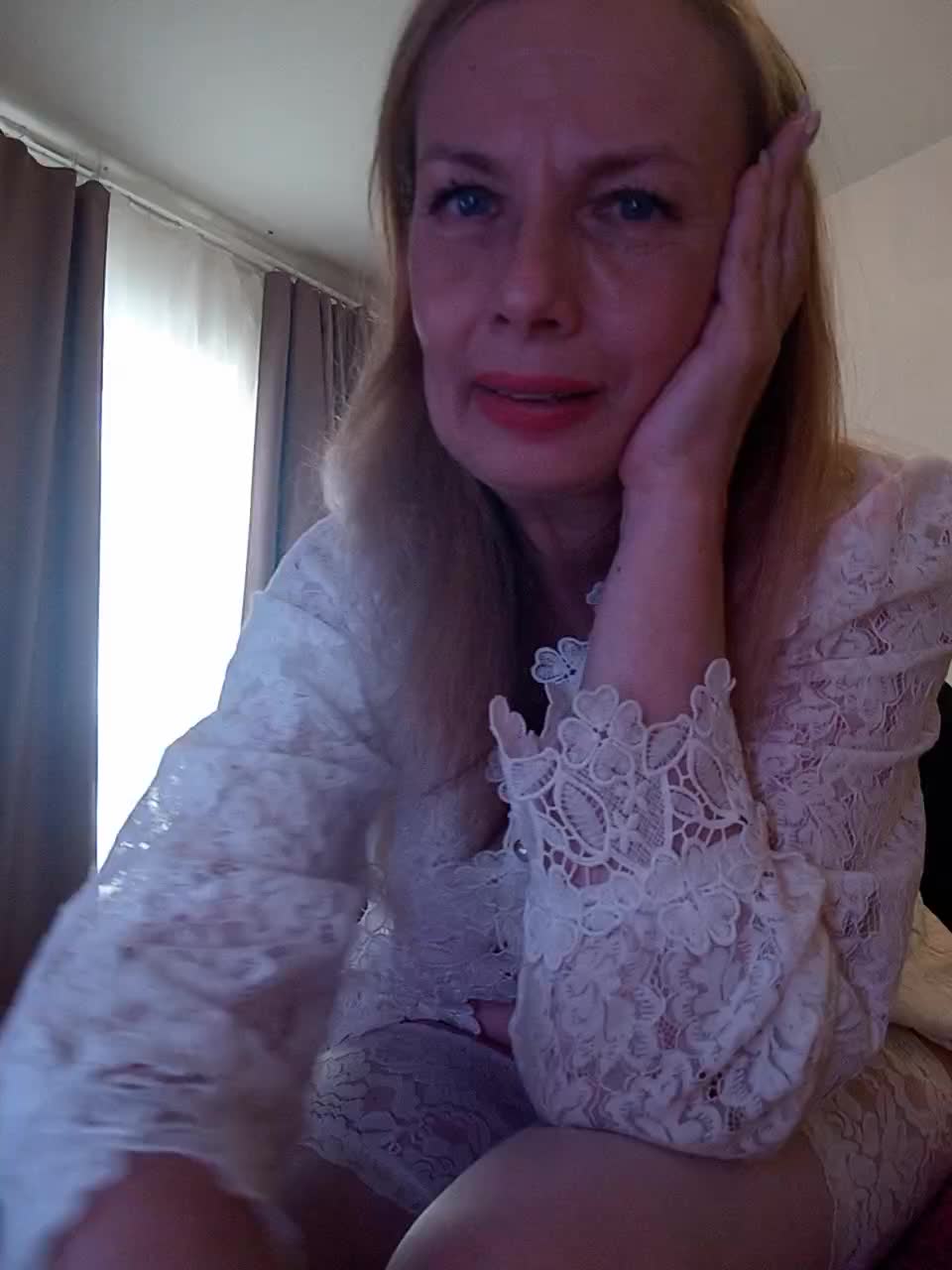 ShiningMILF Adult Chat April 18, 2026