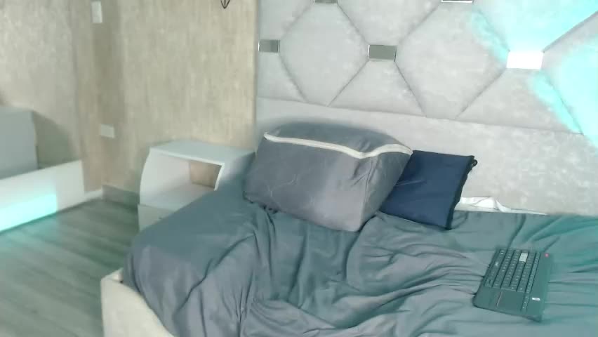 almaa_miller Adult Chat April 18, 2026