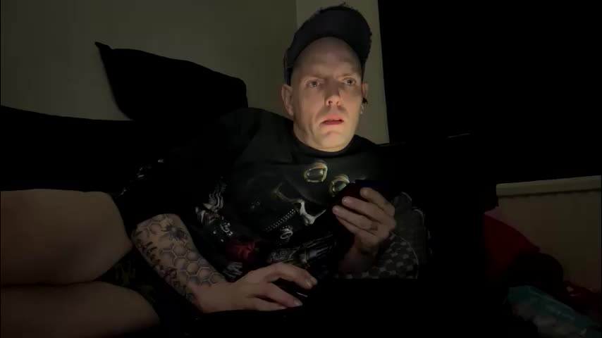 alex_essex69 Adult Chat April 18, 2026