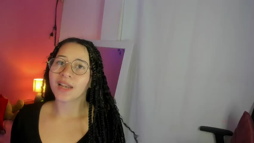 agnes_21 Adult Chat April 18, 2026