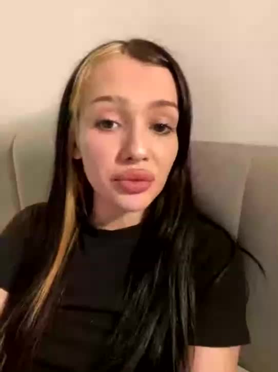 camillaa Adult Chat April 19, 2026