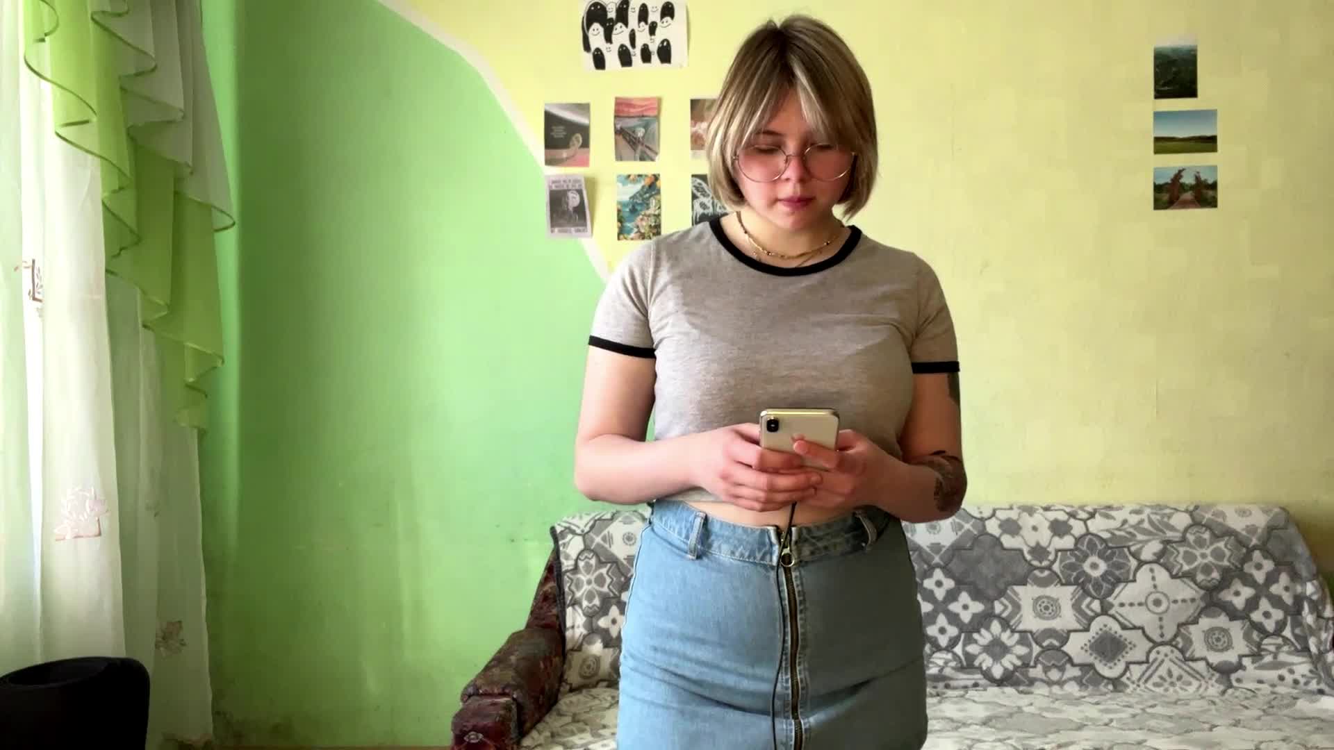 peachpuff Adult Chat April 19, 2026