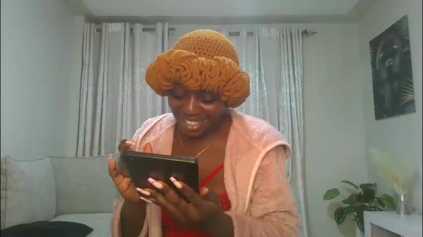 sexy_candia Adult Chat April 19, 2026