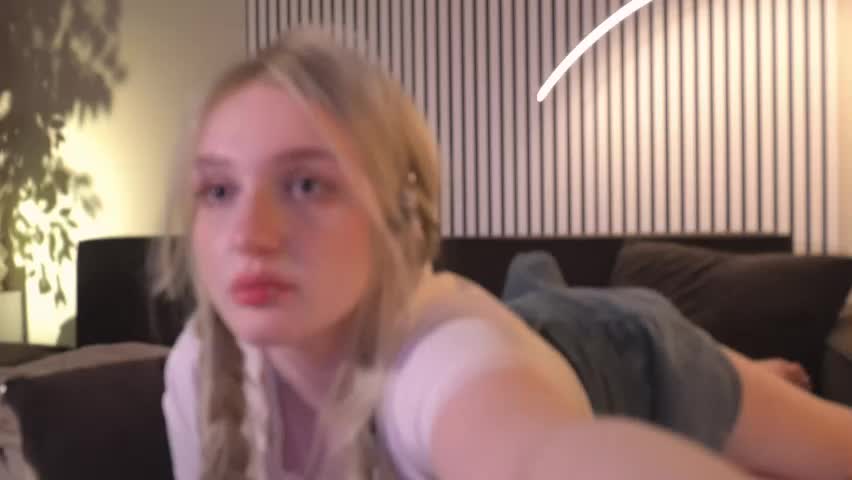 eliejay Adult Chat April 19, 2026