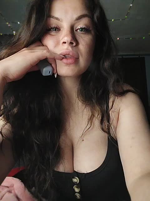 Sweet-Candy88 Adult Chat April 19, 2026