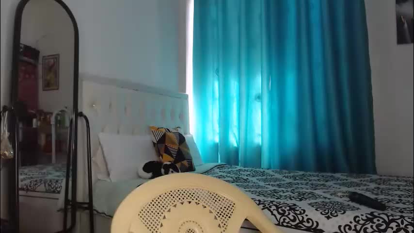 pretty_annah Adult Chat April 19, 2026