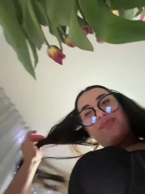 Liza_Klitorchuk Adult Chat April 19, 2026