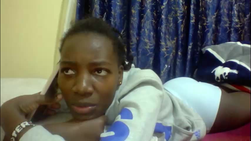 lunah_kitty Adult Chat April 19, 2026