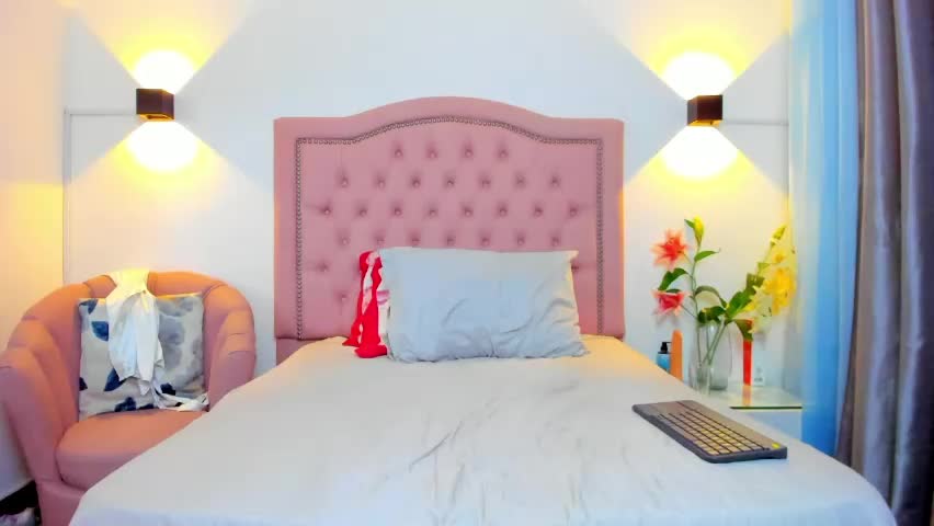 paulinavera Adult Chat April 19, 2026