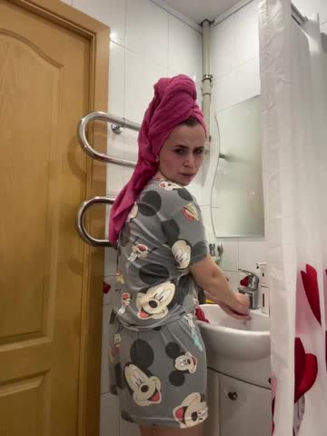 LolaSexxx Adult Chat April 19, 2026