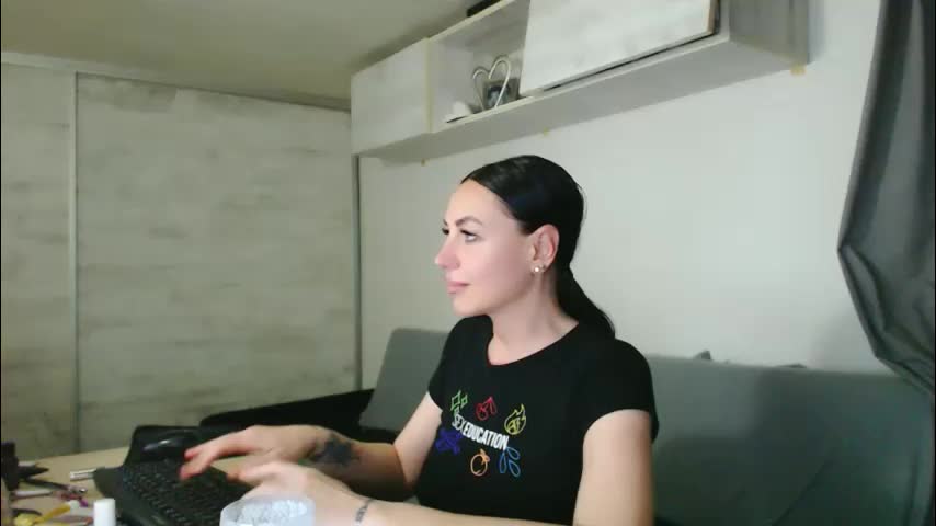 9winewine Adult Chat April 19, 2026
