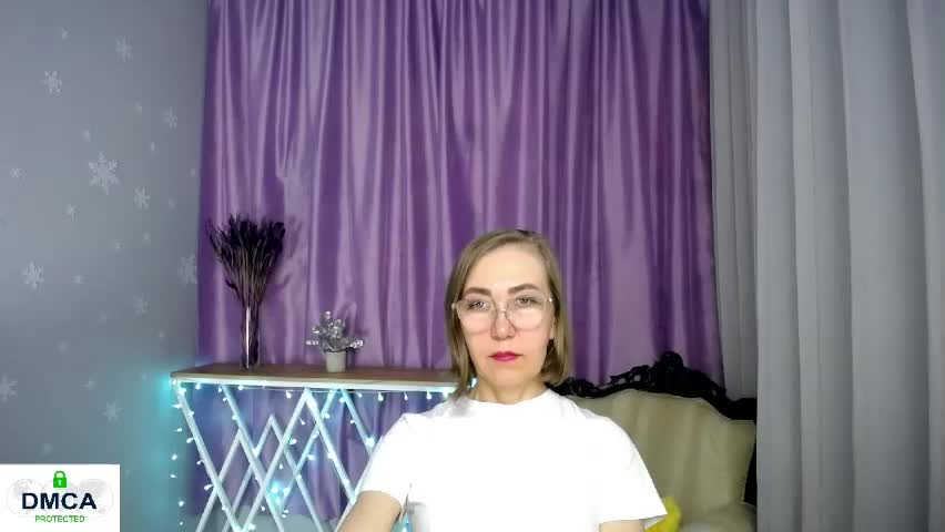 queen_a_n_i Adult Chat April 19, 2026