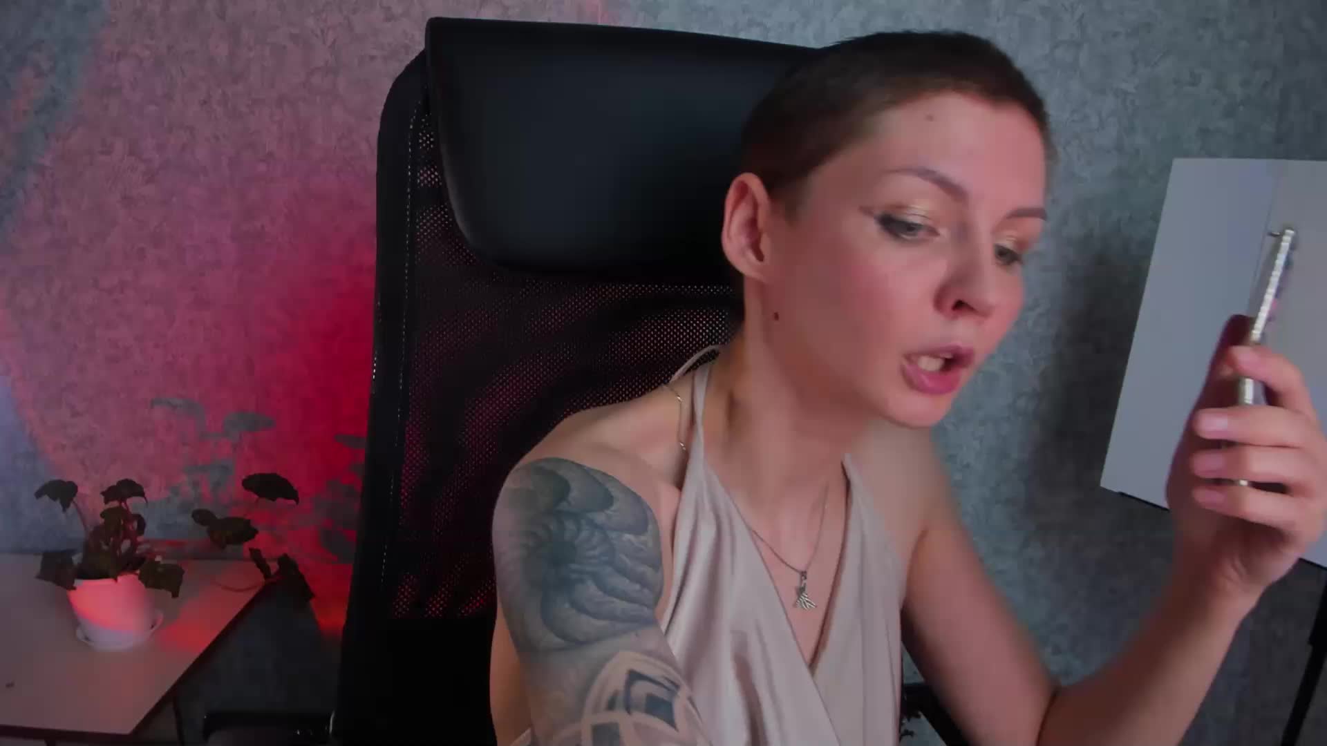 _esha_ Adult Chat April 20, 2026