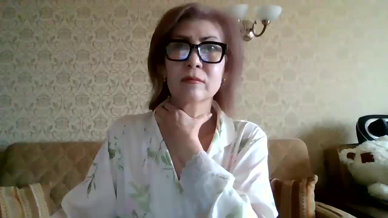 ElegantLady00 Adult Chat April 20, 2026