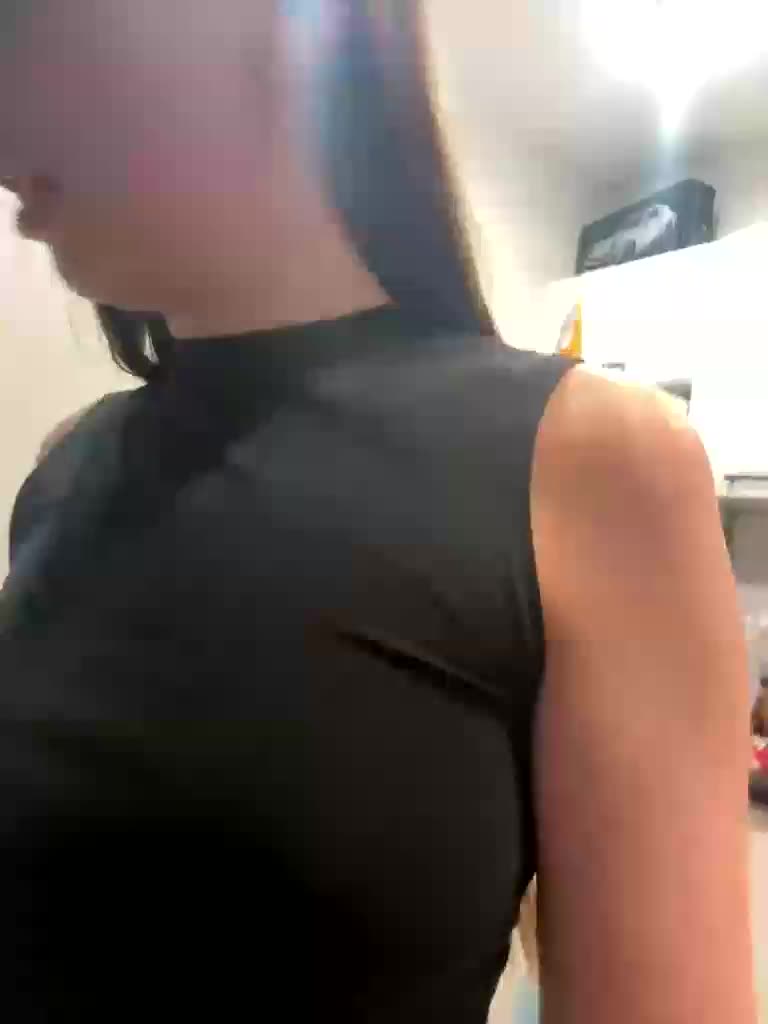 Diana1-1 Adult Chat April 20, 2026