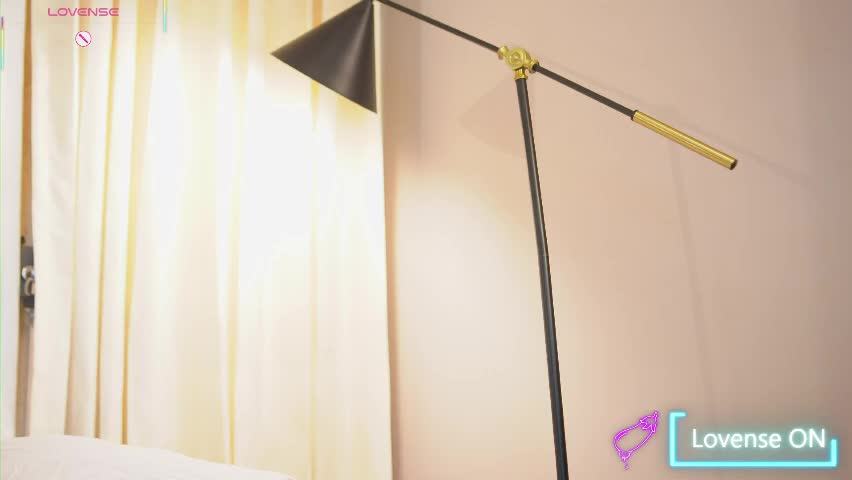 mia_belmont Adult Chat April 20, 2026
