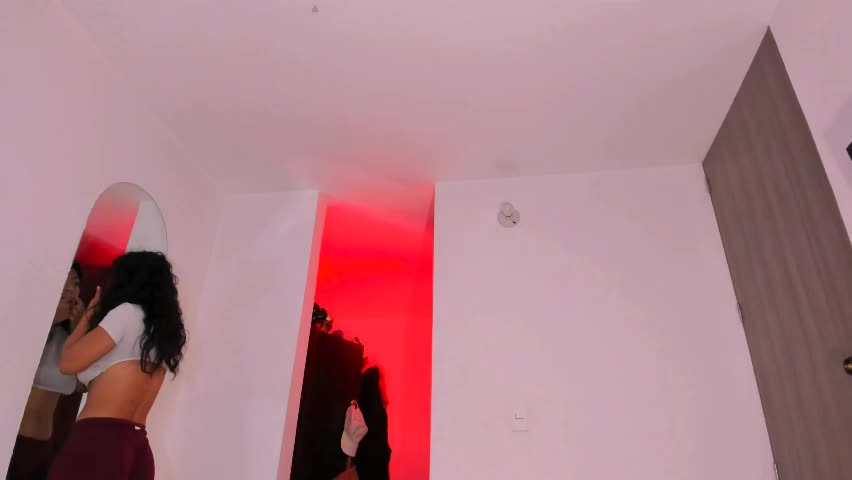 annibigass4daddy Adult Chat April 21, 2026