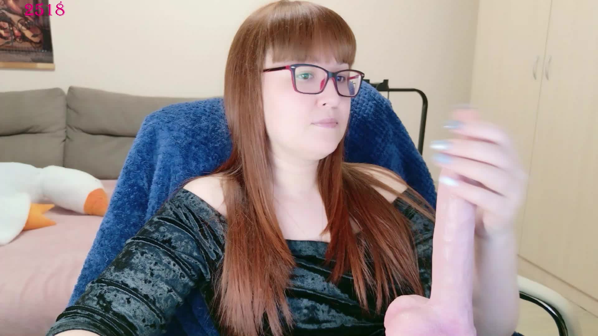 QueenFoxyLiza Adult Chat April 20, 2026