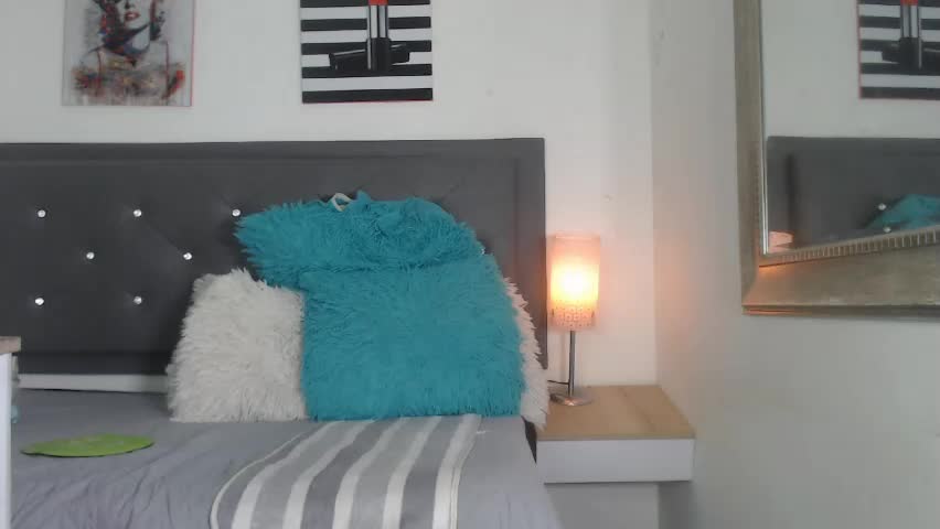 veronica_santanaa Adult Chat April 20, 2026