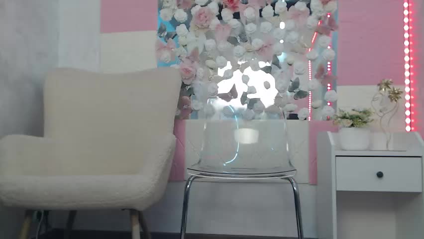emberluna_ Adult Chat April 20, 2026