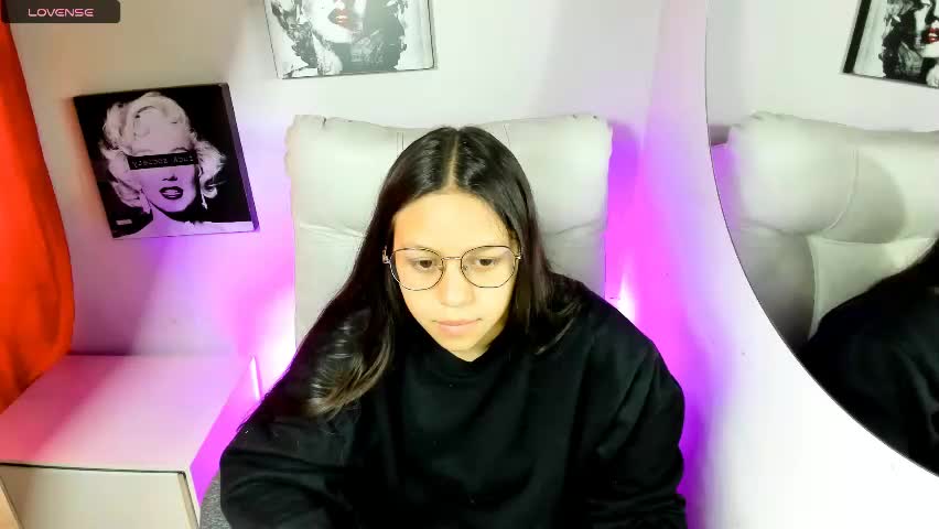 samantharoldan Adult Chat April 20, 2026