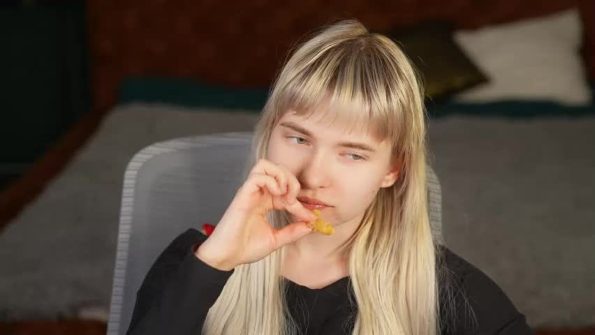 sweetdesiree_ Adult Chat April 20, 2026