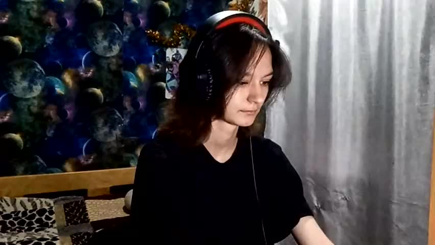 sachikowahlund Adult Chat April 20, 2026