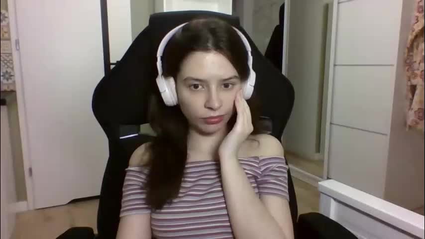 laricenature Adult Chat April 21, 2026