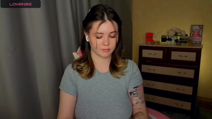 cutie_mili Adult Chat April 21, 2026