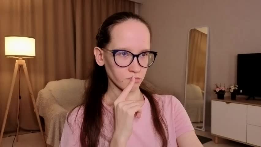 lynettebails Adult Chat April 21, 2026