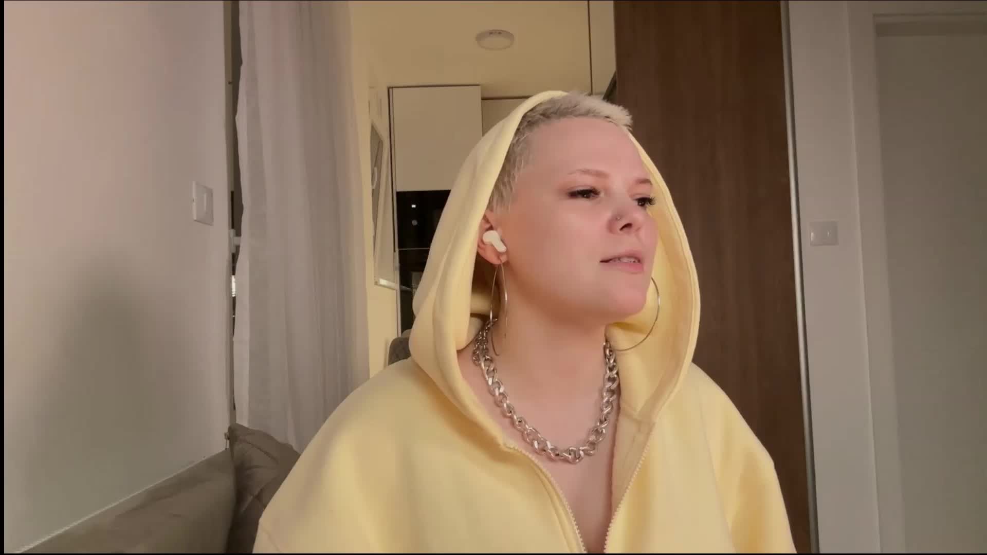 LikaBerry Adult Chat April 21, 2026