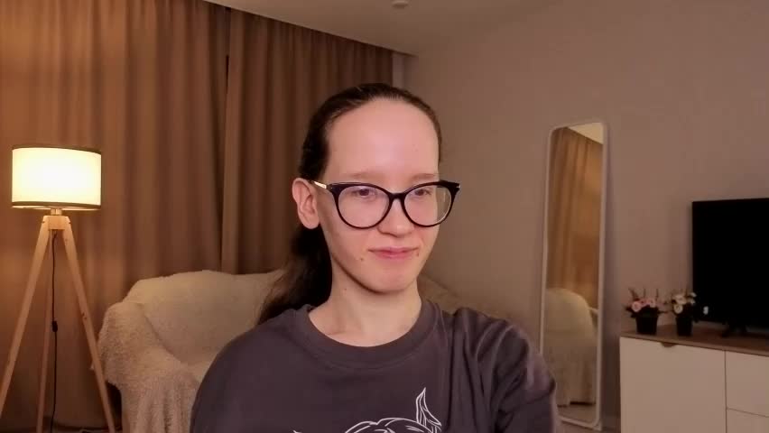 lynettebails Adult Chat April 21, 2026