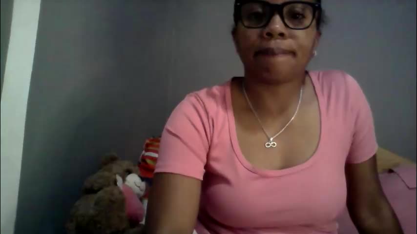 aicha_boobs Adult Chat April 21, 2026