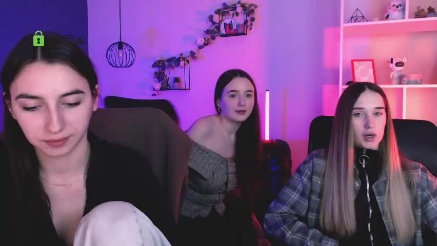 leslie_bird Adult Chat April 21, 2026