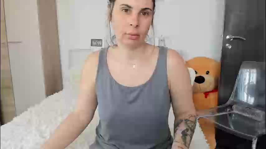 eroticsensualkitty4u Adult Chat April 21, 2026