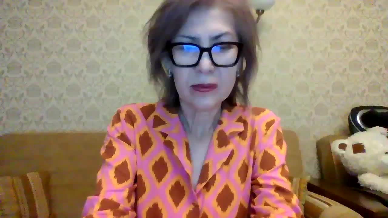 ElegantLady00 Adult Chat April 21, 2026