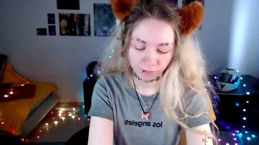 nica_kawaii Adult Chat April 21, 2026