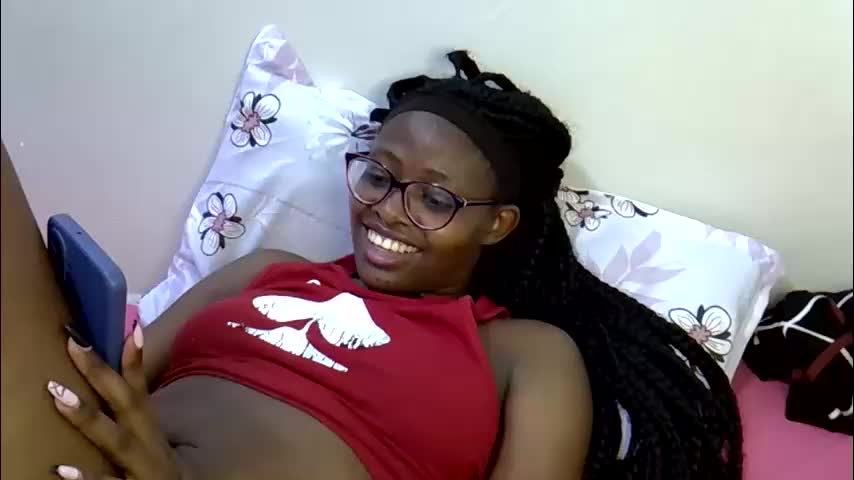 sweet_zarah Adult Chat April 21, 2026